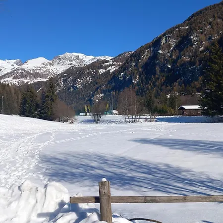 Appartamento Chez Umbus, E Immerso Nel Verde, Grande Terrazzo Champoluc